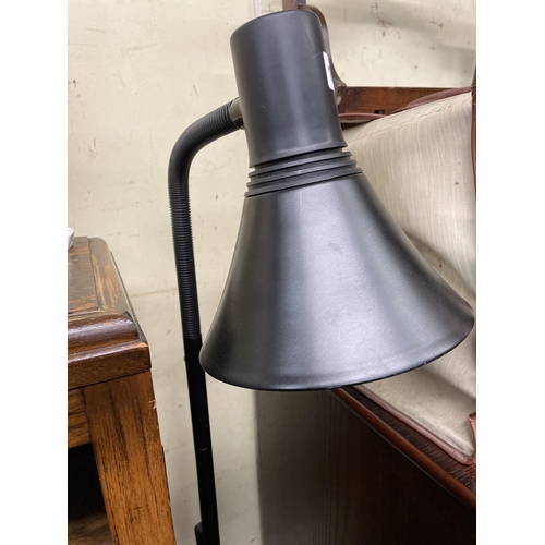 165 - BLACK ADJUSTABLE READING LAMP