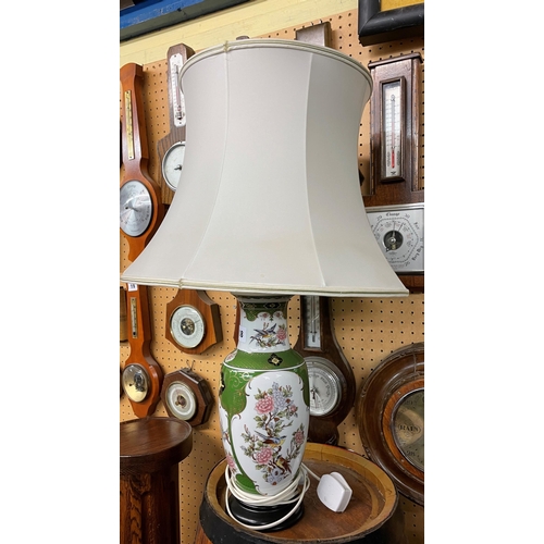 18 - GREEN GILDED FLORALPANEL TABLE LAMP AND SHADE