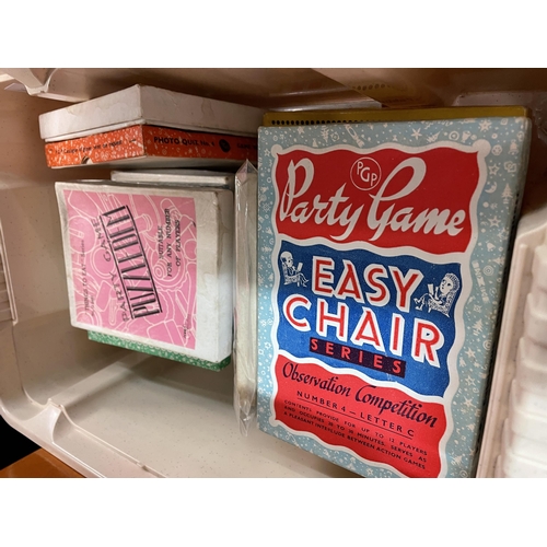 257 - BOX OF VINTAGE PARTY GAMES AND PICTURE CARD GAMES AND QUIZZES