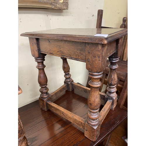 169 - GOOD QUALITY OAK PEGGED REPRODUCTION JOINT STOOL