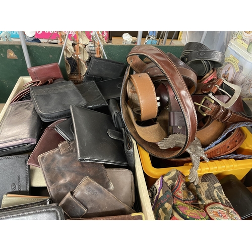 367 - TWO CARTONS OF VARIOUS LEATHER WALLETS, AND TUB OF GENTS BELTS AND BUCKLES