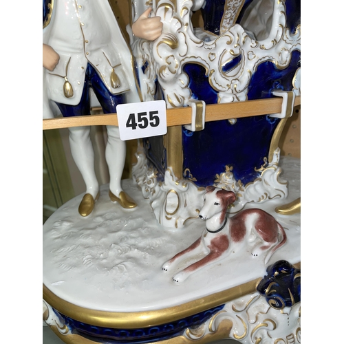 455 - AUSTRIAN ROYAL DUX PORCELAIN SEDAN CHAIR FIGURE GROUP