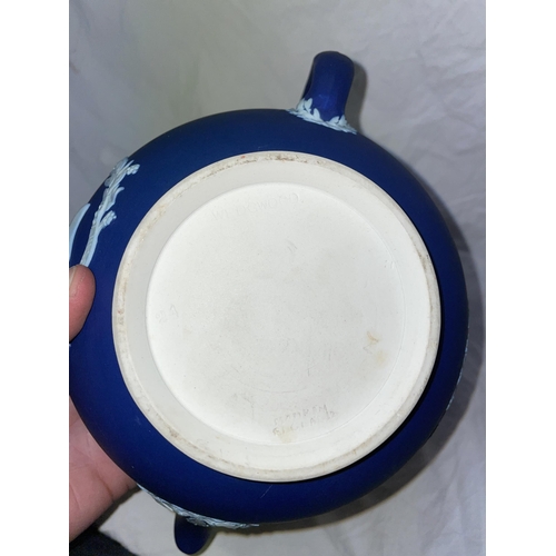 468 - WEDGWOOD BLUE JASPER WARE SPRIGGED ROYAL COMMEMORATIVE EDWARD VIII TEAPOT