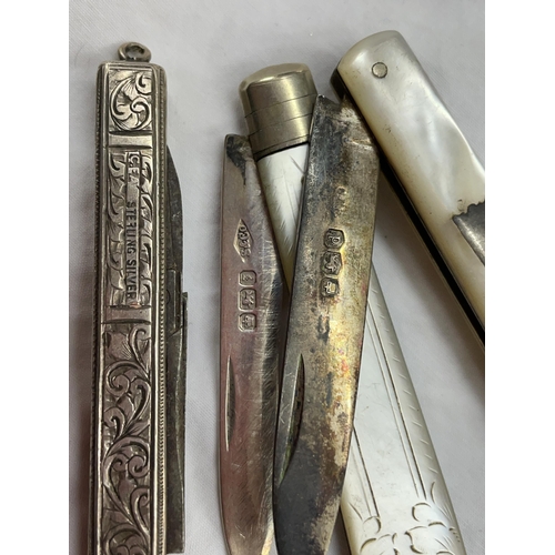 511 - TWO SLIVER BLADED MOTHER OF PEARL POCKET KNIVES AND A STERLING SILVER CASED POCKET KNIFE