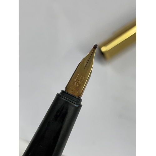 533 - DUNHILL GOLD PLATED ENGINE TURNED FOUNTAIN PEN WITH 585 NIB