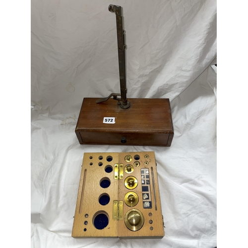 572 - BOX SCALE SET WITH WEIGHTS AND A CASED SET OF BRASS WEIGHTS