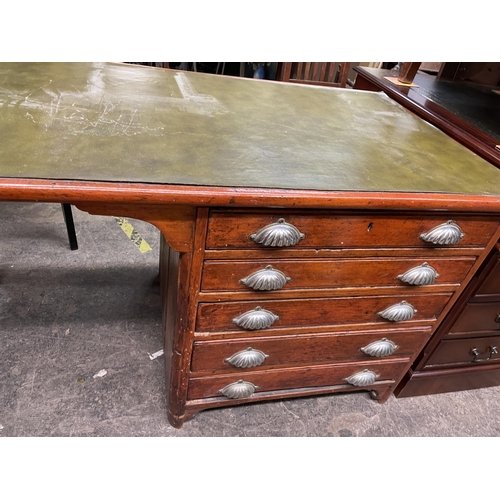 154 - MID 20TH CENTURY KNEEHOLE DESK