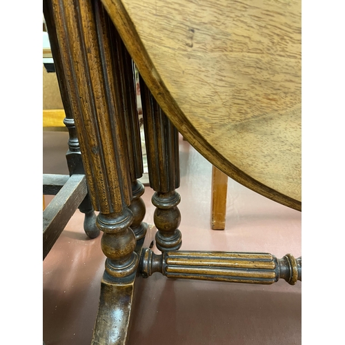 181 - VICTORIAN WALNUT FLUTED SUTHERLAND TABLE