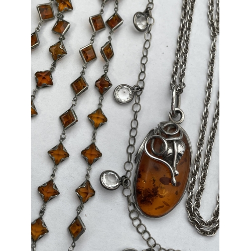 403 - SILVER AND AMBER INSET DRESS RING, LOZENGE LINK NECKLACE, SILVER MOUNTED SHAPED PENDANTS