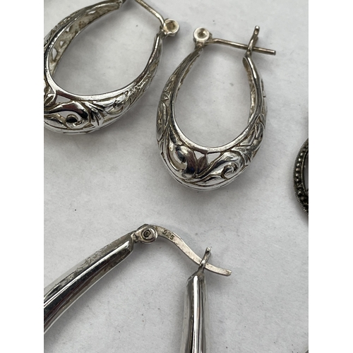 404 - SILVER HOOP EARRINGS, MARCASITES LIZARD AND SWIRL BROOCHES