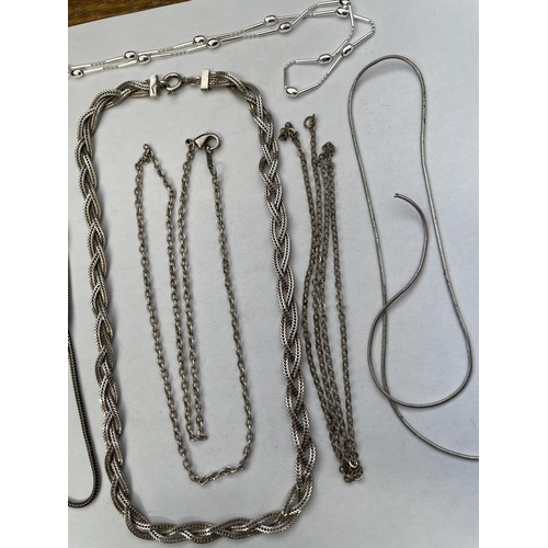 405 - 925 SILVER HERRING BONE INTER LACED CHAIN, BELCHER NECK CHAIN, AND OTHER CHAINS