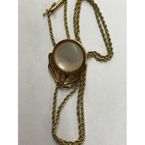 459 - 9CT GOLD CHAIN AND 10K MOUNTED MOTHER OF PEARL PENDANT 8G OVERALL