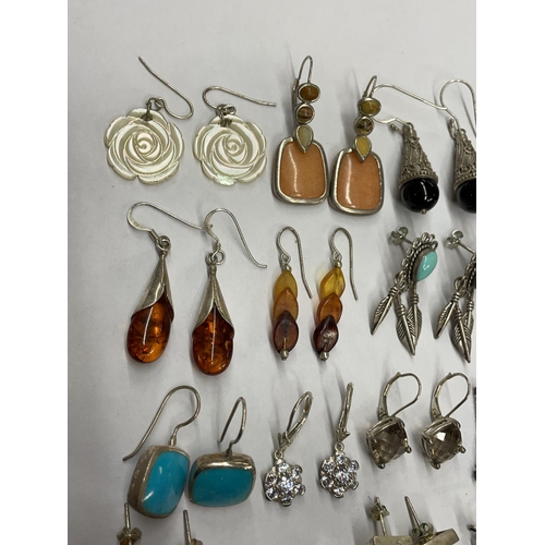 493 - BAG OF SILVER AND WHITE METAL SEMI PRECIOUS STONE SET AMBER AND FILLIGREE EARRINGS