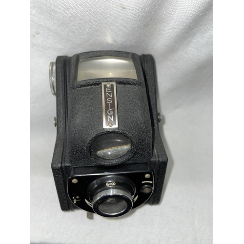 543 - ENSIGN FULVUE TIN PLATE BOX CAMERA POST WWII MODEL