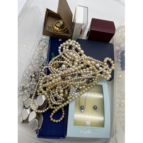 843 - BOX OF MIXED COSTUME JEWELLERY, DIAMONTE CHOKER AND BRACELET, SIMULATED PEARL NECKLACES, GLASS NECKL... 