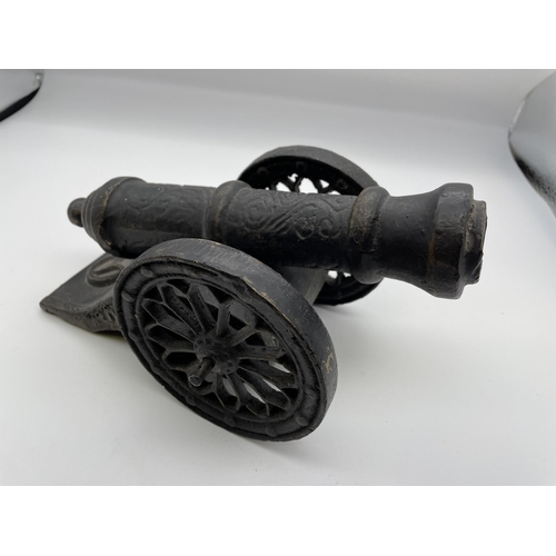 485 - CAST IRON FIELD CANNON MODEL