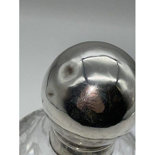 510 - SILVER POMMEL TOPPED OVOID ETCHED GLASS SCENT BOTTLE