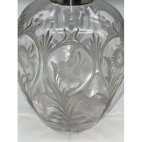 510 - SILVER POMMEL TOPPED OVOID ETCHED GLASS SCENT BOTTLE