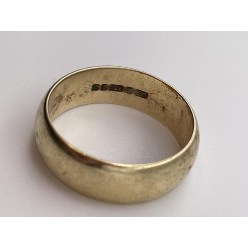 556 - 375 9CT GOLD WEDDING BAND SIZE P/Q 5.6G APPROX