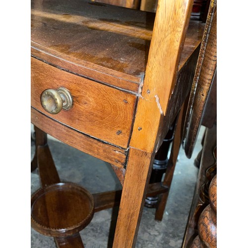 135 - GEORGE III MAHOGANY CONVEX WASH BASIN STAND