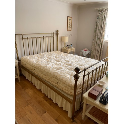 VI SPRING GOLD BROCADE DOUBLE BED WITH BRONZED TUBULAR HEADBOARD