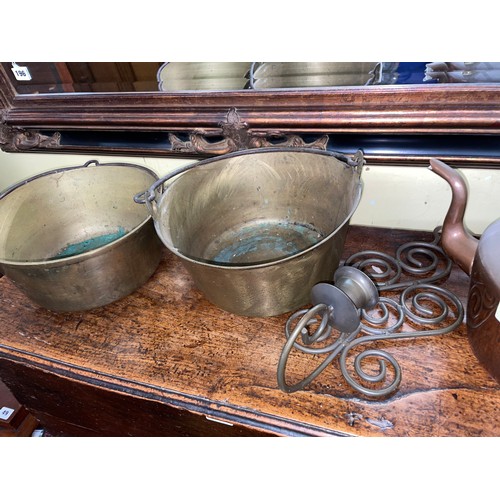 171 - VICTORIAN COPPER KETTLE, PRESERVE PANS AND A COAL HELMET