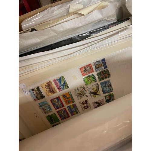 352 - BOX OF LOOSE LEAF PAGES OF WORLD STAMPS AND BAGS OF STAMPS