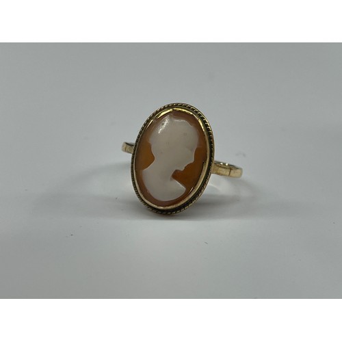 567 - 9CT GOLD OVAL CAMEO RING SIZE L 2.6G APPROX