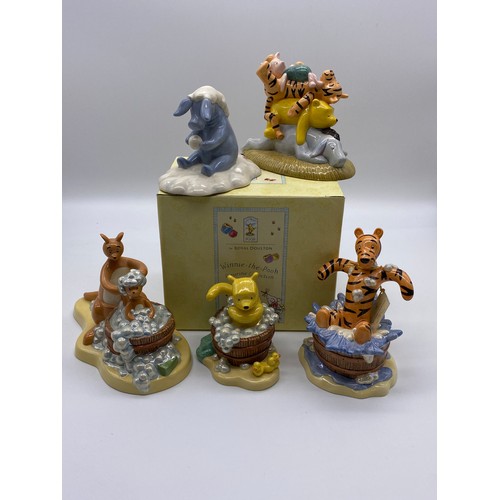 264 - BOXED ROYAL DOULTON WINNIE THE POOH COLELCTION - A CLEAN LITTLE ROO IS BEST,  TIGGER'S SPLASH TIME, ... 