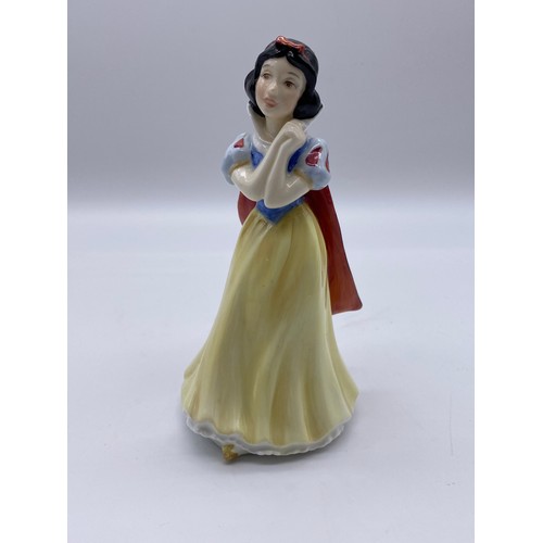 269 - BOXED ROYAL DOULTON SNOW WHITE AND THE SEVEN DWARFS COLLECTION