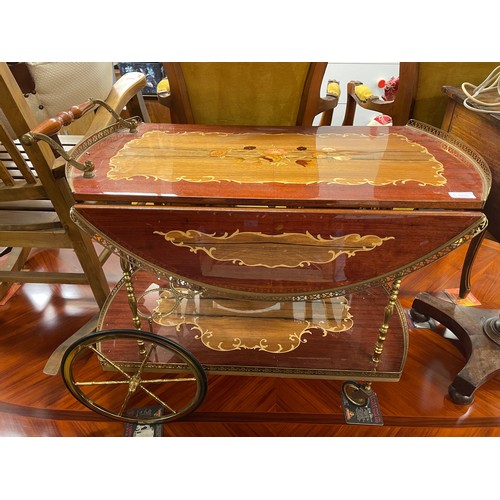 113 - REPRODUCTION ITALIAN SORRENTO MARQUETRY INLAID DROP FLAP DRINKS TROLLEY