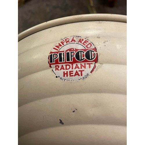 160 - VINTAGE INFRARED PIFCO HEATER