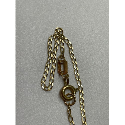 446 - 9CT GOLD HEART LOCKET ON TRACE CHAIN 3G APPROX