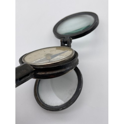 323 - ANTIQUE POCKET COMPASS WITH MIRRORED MAGNIFIER 9cm