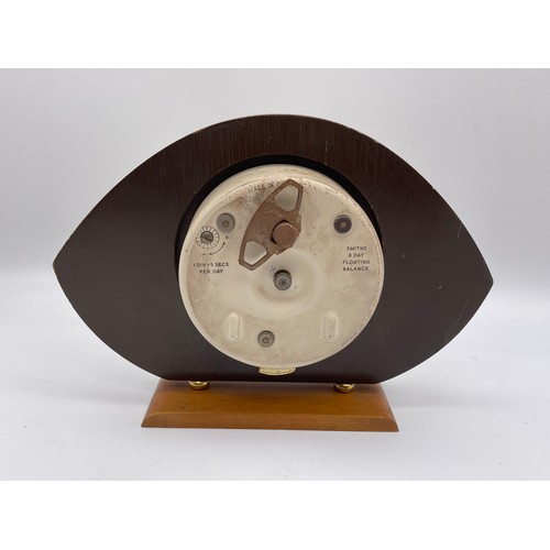 337 - 1960S SMITHS EIGHT DAY MANTLE CLOCK WITH FLOATING BALANCE 16cm x 23cm