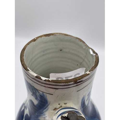 370 - 18TH CENTURY TIN GLAZED EARTHENWARE BLUE AND WHITE PITCHER JUG A/F 21cm