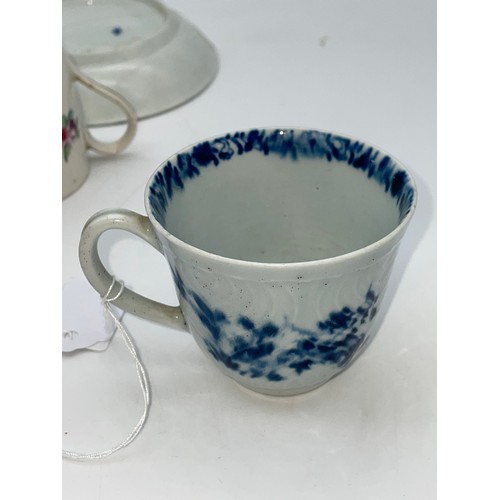 418 - 18TH CENTURY BLUE AND WHITE TEA CUP FEATHER PATTERN