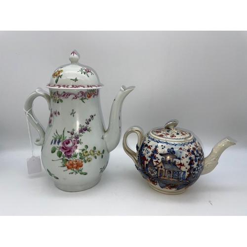 427 - 18TH CENTURY PEARL WARE BULLET TEAPOT WITH INTERTWINED DOUBLE HANDLE A/F, AND A FIRST PERIOD WORCEST... 