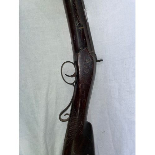 355 - 19TH CENTURY SINGLE BARRELLED CUSHION CAP RIFLE WITH ENGRAVED PLATE BY SMITH, WITH A WALNUT HATCHED ... 