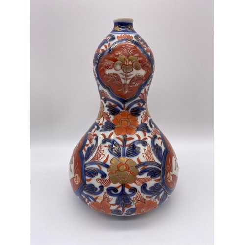 372 - JAPANESE IMARI DOUBLE GOURD VASE A/F