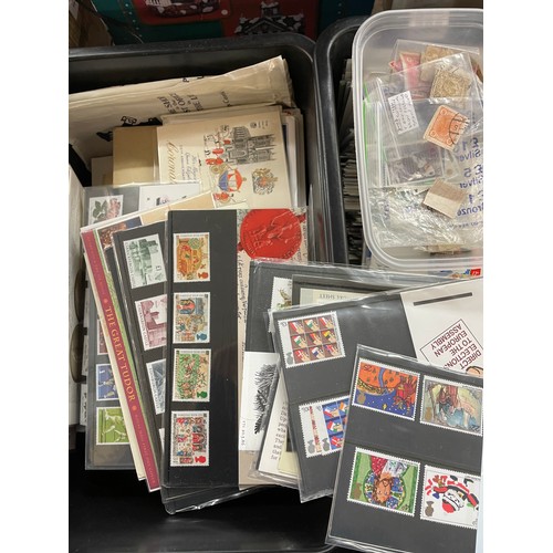 382 - TWO CARTONS OF GB FIRST DAY POSTAGE STAMP COVERS, STAMP ALBUM, AND A TUB OF LOOSE STAMPS