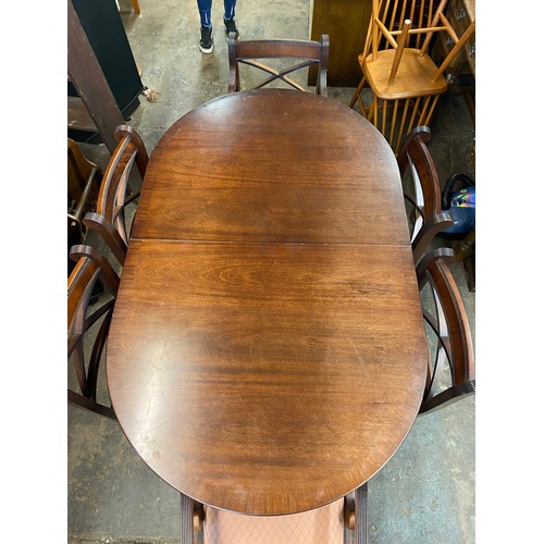 89 - MAHOGANY REGENCY STYLE EXTENDING DINING TABLE AND SIX CHAIRS