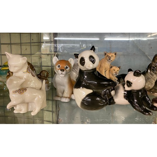 179 - SHELF OF LOMONOSOV PANDA AND POLAR BEARS, RECUMBENT FOALS AND OTHER ANIMAL GROUPS