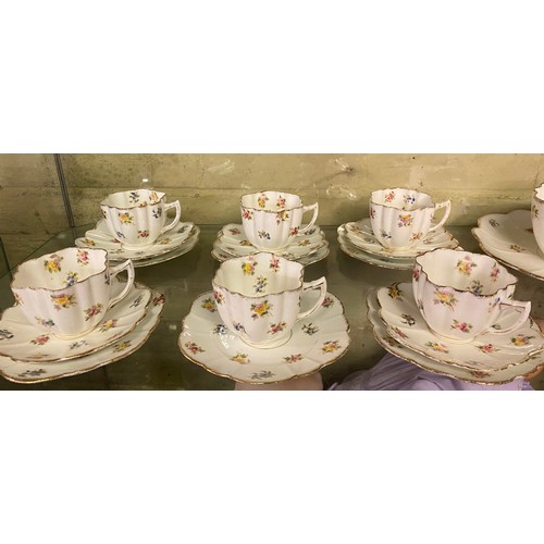 189 - VICTORIAN RIBBED SIX PLACE TEASET