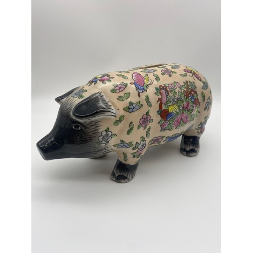 174 - CANTON FAMILLE ROSE WALL CHARGER AND A SMALLER PIG MONEY BANK