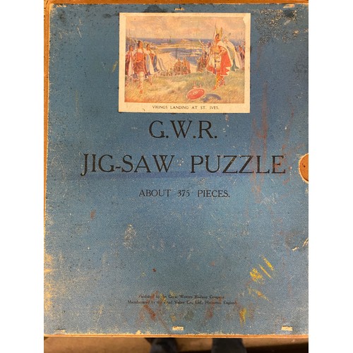 199 - VINTAGE GWR JIGSAW PUZZLE THE VIKINGS LANDING AT ST IVES, AND TWO RUPERT ANNUALS, AS FOUND