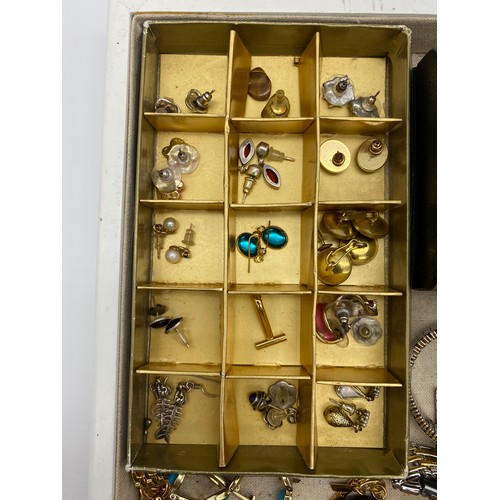 289 - SELECTION OF DRESS EARRINGS AND BUTTERFLY CLASPS AND A SELECTION OF DECORATIVE PLATED NECKLACES AND ... 