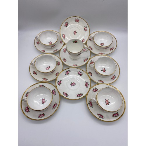 306 - CROWN DERBY DUESBURY ROSE PATTERNED GILDED TEA SERVICE