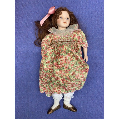 356 - SIX 20TH CENTURY PAULINES LIMITED EDITION MEDIUM SIZE DRESS DOLLS