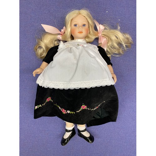 357 - SIX 20TH CENTURY PAULINES LIMITED EDITION MEDIUM AND LARGE SIZE DOLLS